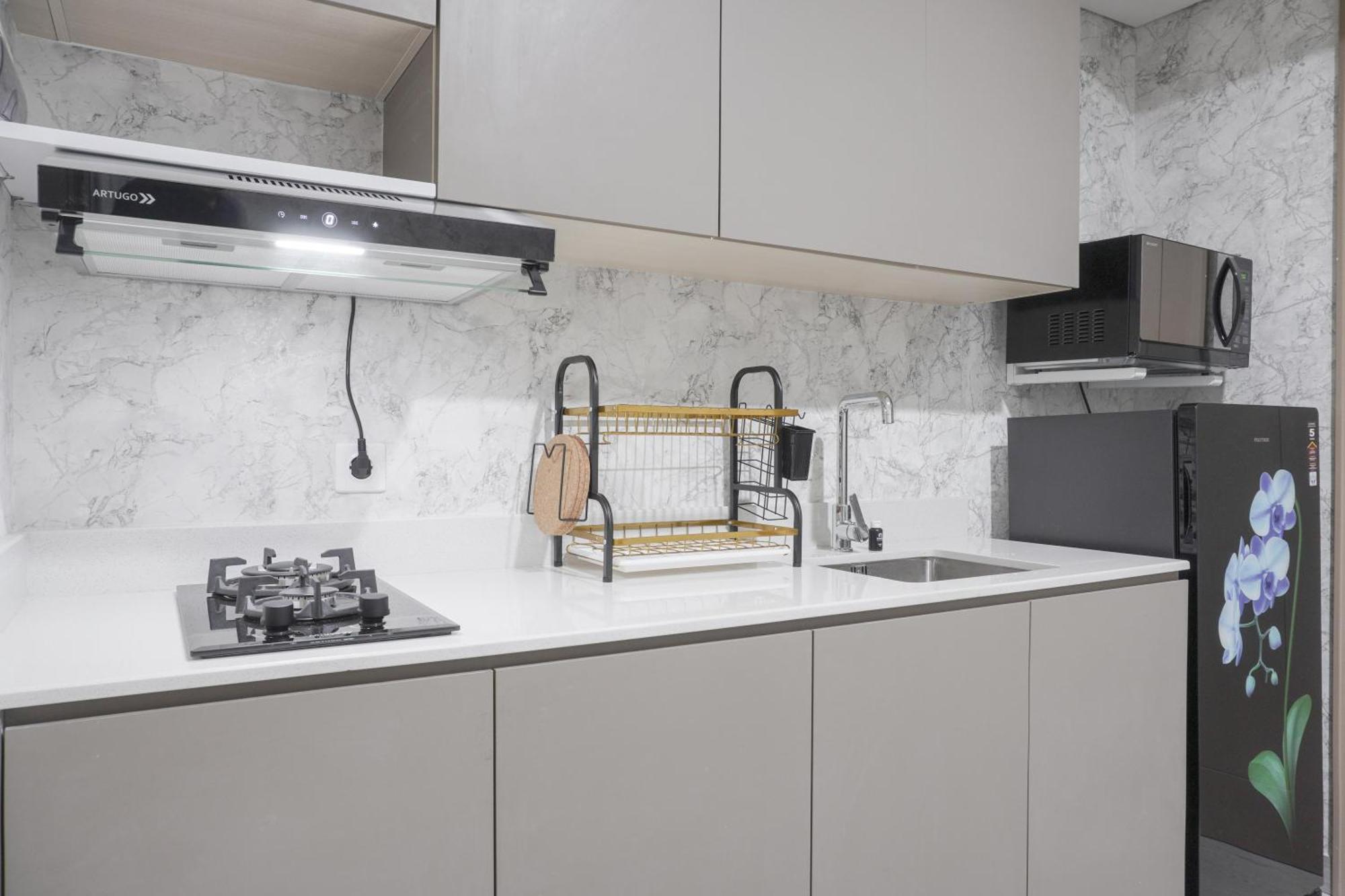 Warm And Elegant 1br At Gold Coast By Travelio
