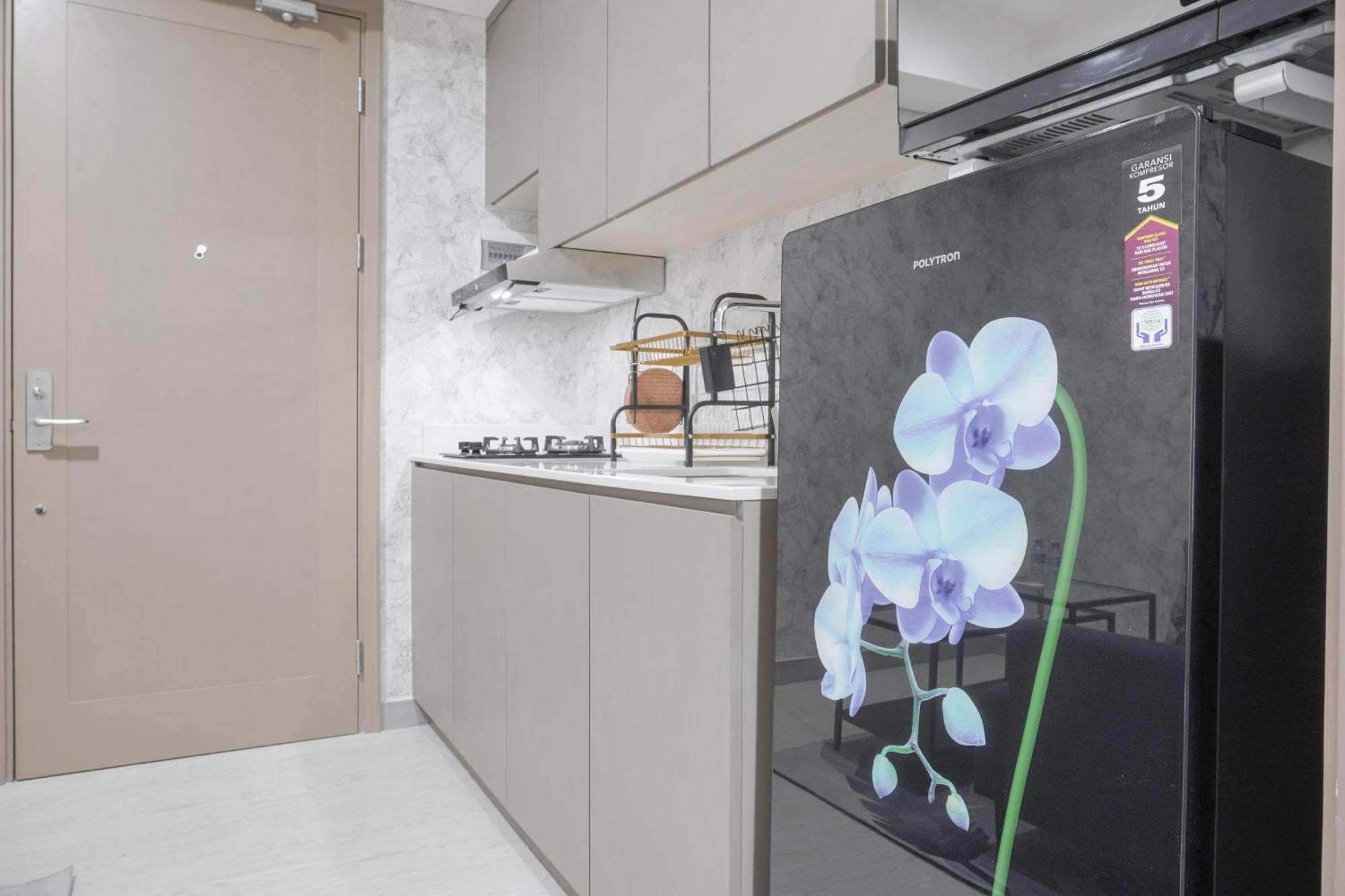 Apartment Warm And Elegant 1br At Gold Coast By Travelio *